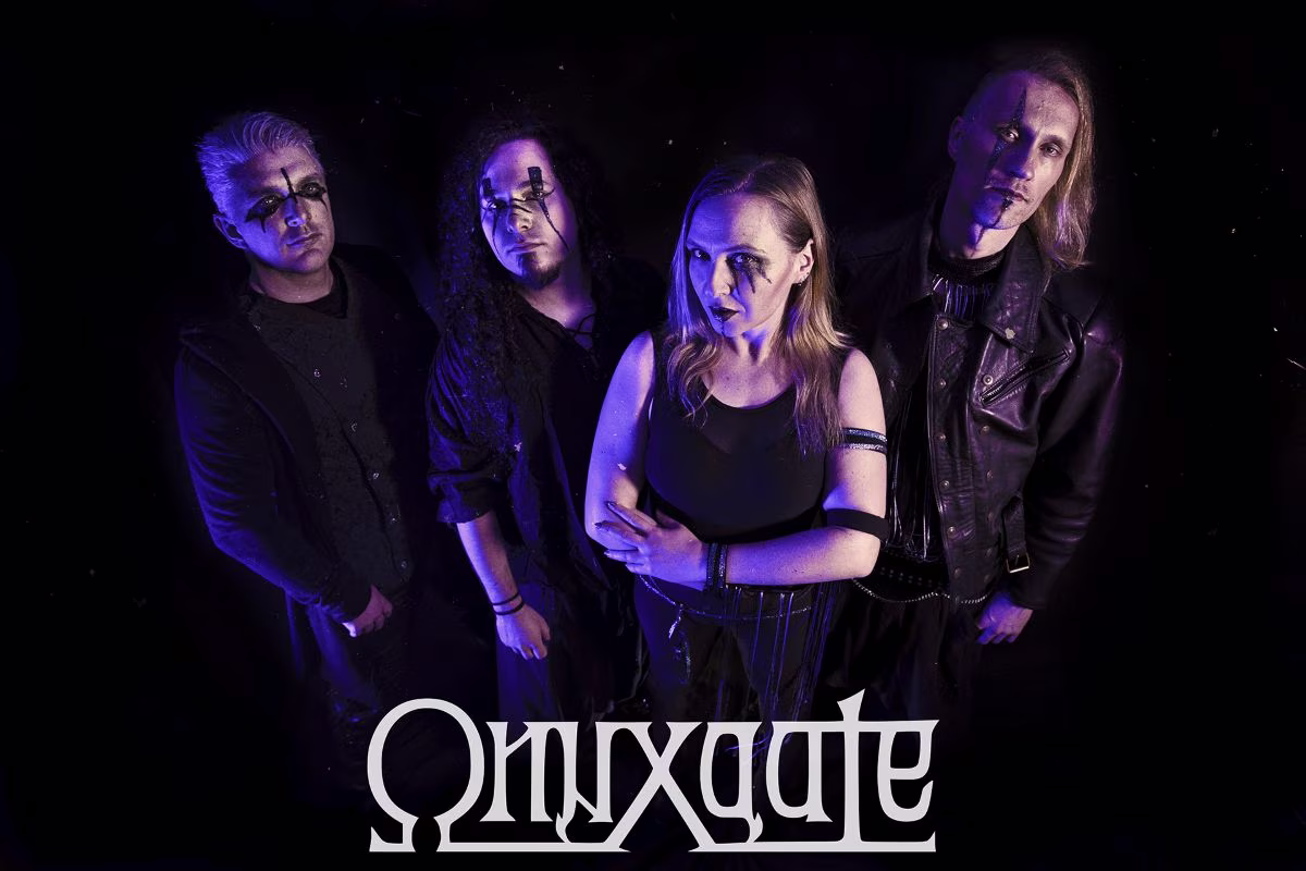 Onyxgate_band_und_logo_indoor